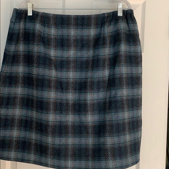 🌺TALBOTS Woman WOOL SKIRT🌺 - Picture 2 of 6
